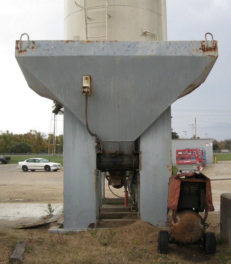 image for item 5952 1983 Cemen-tech CMS-100 cement dispenser