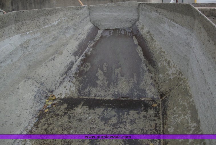 image for item 5954 2000 Trailer Haul cement dump trailer