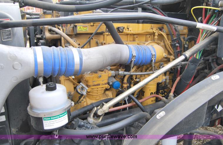 image for item 6032 2005 Freightliner CL120ST tandem axle truck tractor