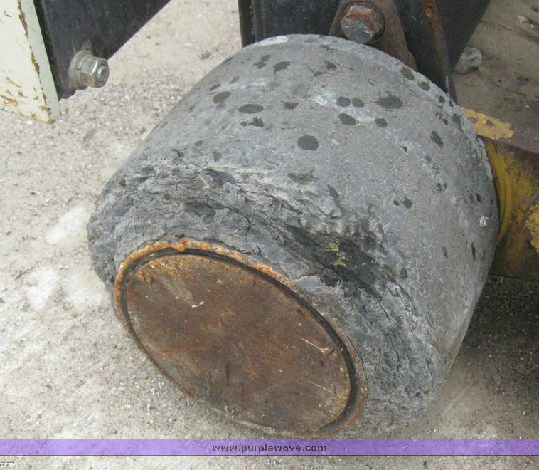 image for item 6504 2003 Yale wide based electric fork lift