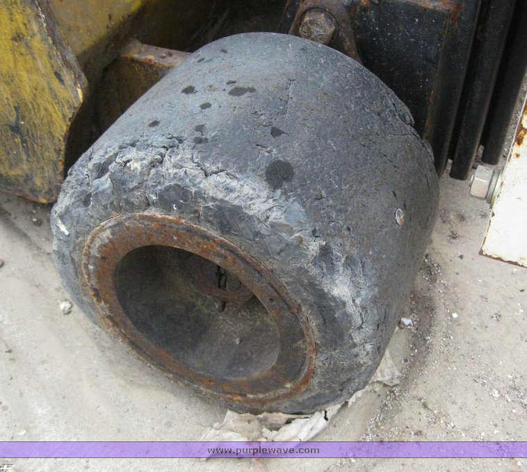 image for item 6504 2003 Yale wide based electric fork lift