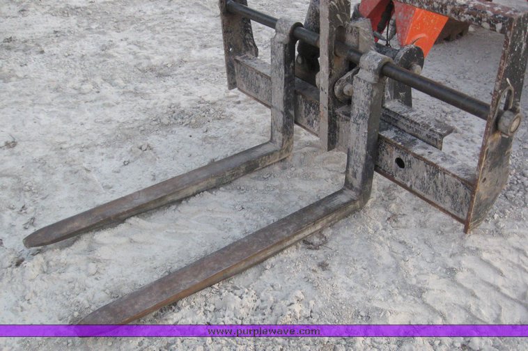 image for item 6596 2004 SkyTrack 6042 telehandler