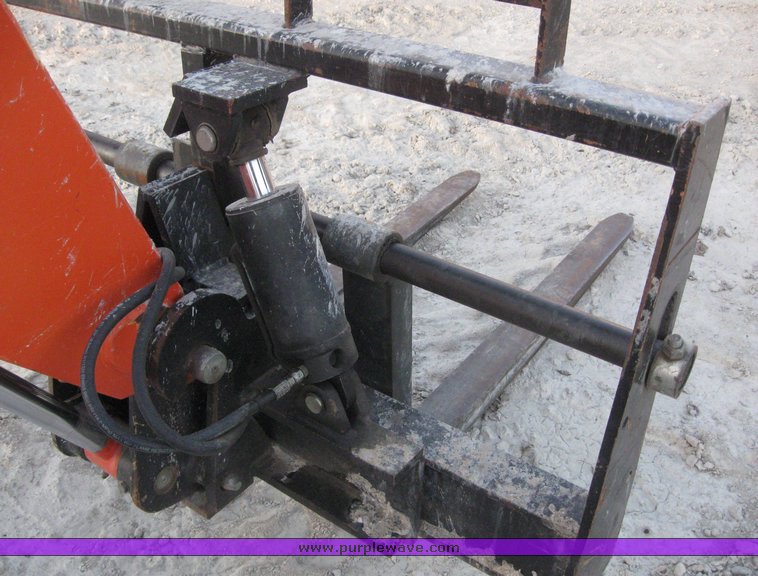 image for item 6596 2004 SkyTrack 6042 telehandler