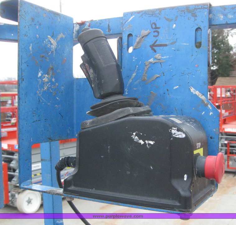 image for item 6597 2005 Genie GS-1930 scissor lift