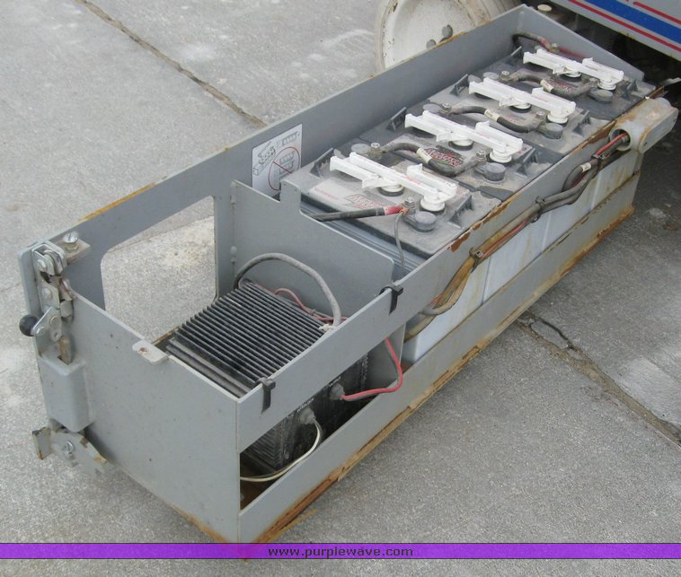 image for item 6598 2005 Skyjack SJ III 3226 scissor lift