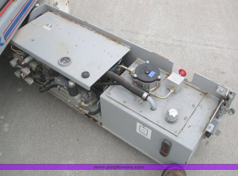 image for item 6598 2005 Skyjack SJ III 3226 scissor lift