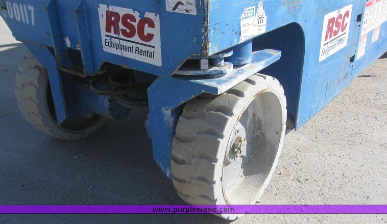 image for item 6599 2005 Genie GS-2032 scissor lift