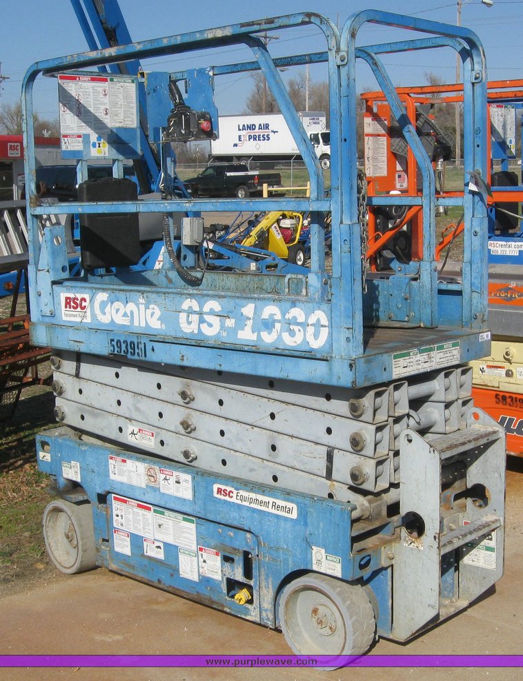 image for item 6601 2005 Genie GS-1930 scissor lift