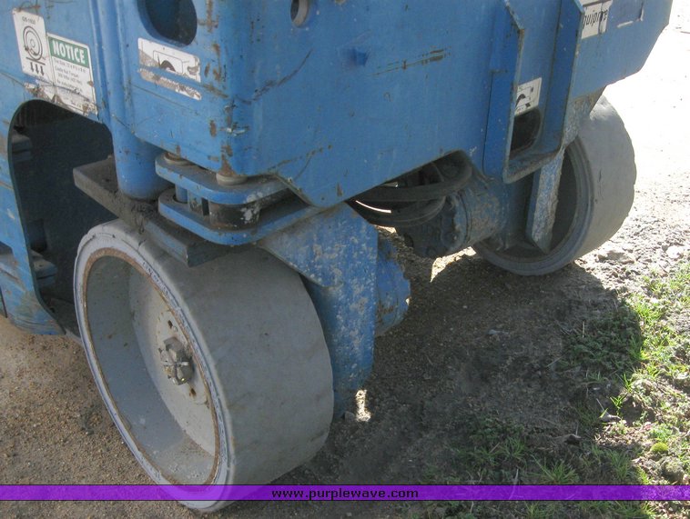 image for item 6601 2005 Genie GS-1930 scissor lift