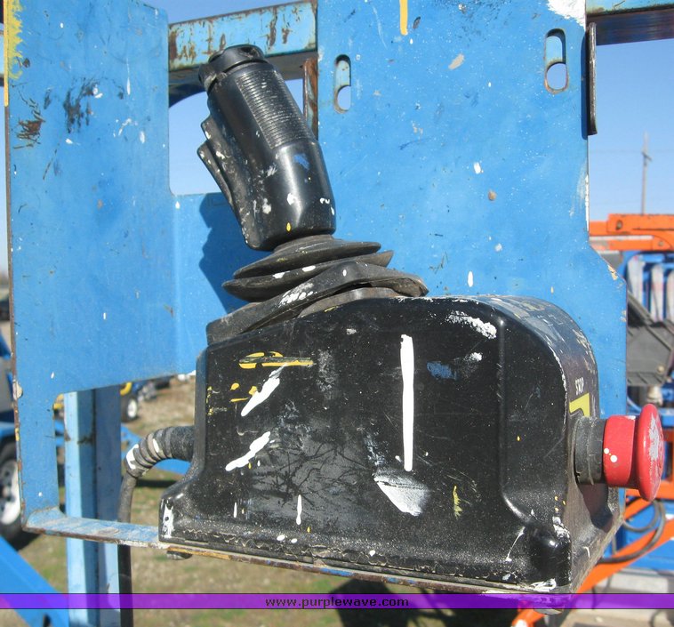 image for item 6601 2005 Genie GS-1930 scissor lift