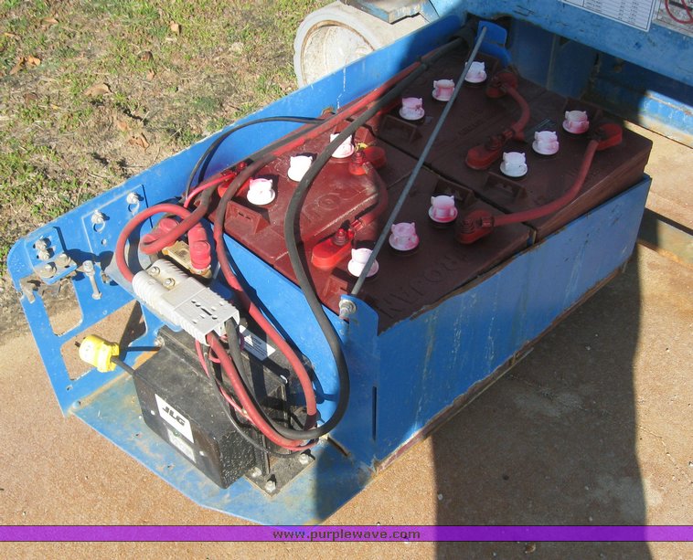 image for item 6601 2005 Genie GS-1930 scissor lift