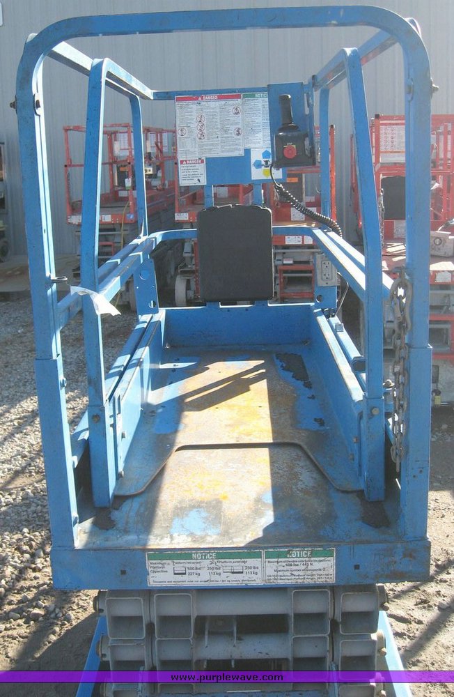 image for item 6614 2005 Genie GS-1930 scissor lift