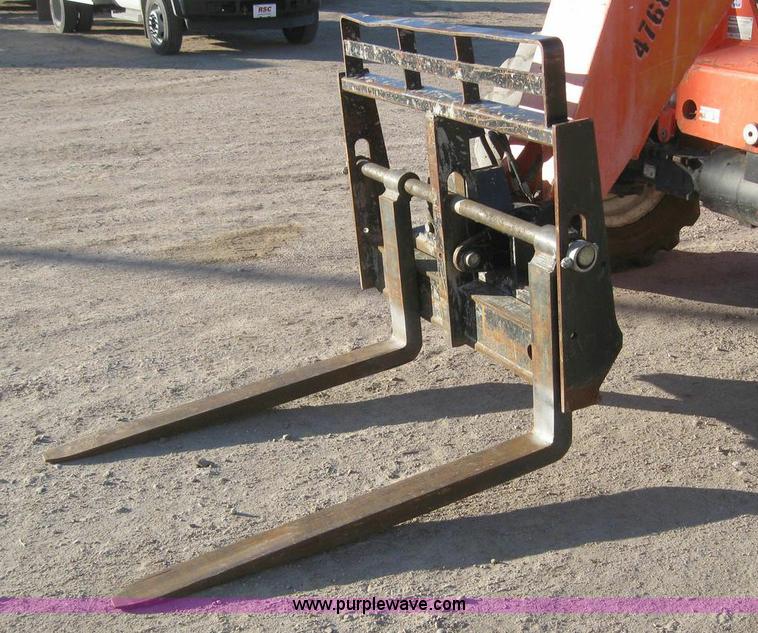 image for item 6620 2003 SkyTrack 8042 telehandler