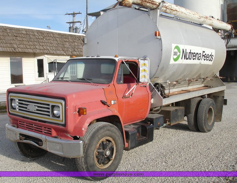 image for item 1100 1981 Chevrolet C70 feed delivery truck