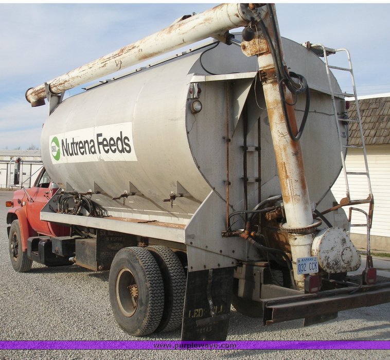 image for item 1100 1981 Chevrolet C70 feed delivery truck