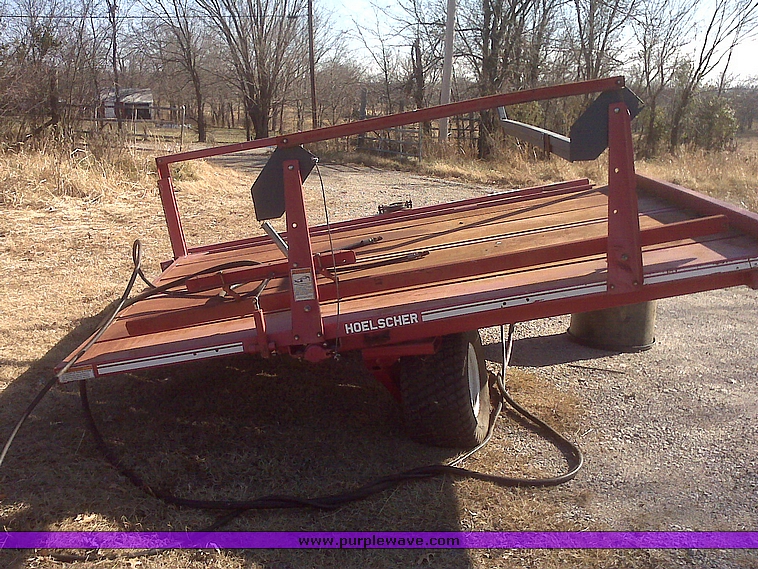 image for item 1151 Hoelscher 10 bale accumulator