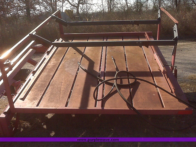 image for item 1151 Hoelscher 10 bale accumulator