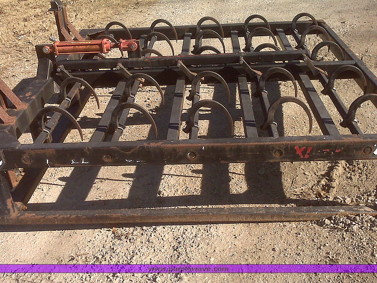 image for item 1151 Hoelscher 10 bale accumulator