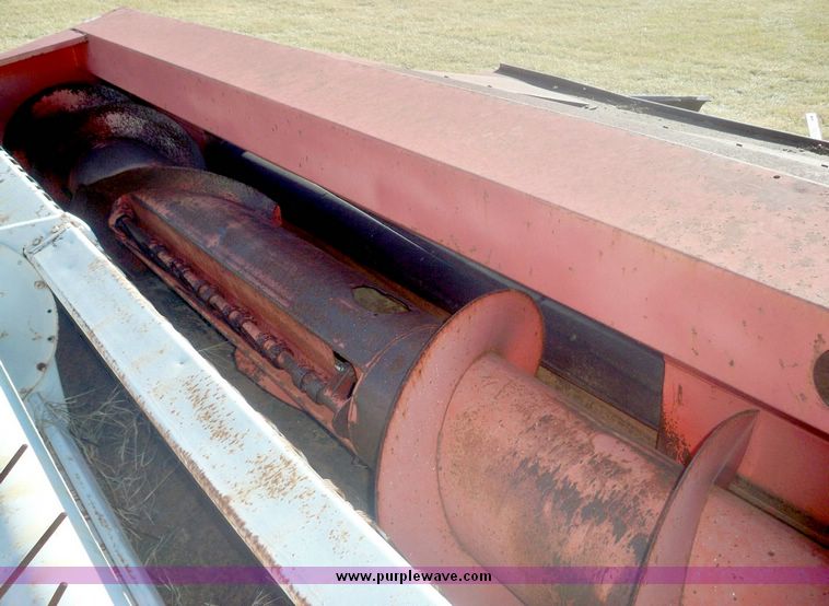 image for item 3047 Hesston P712 swather