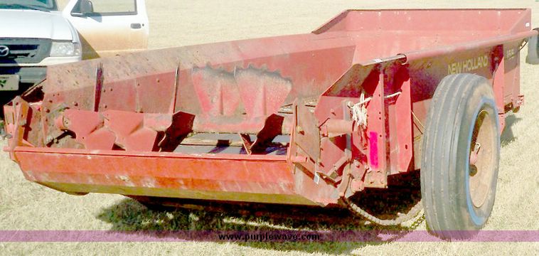 image for item 3048 New Holland 155 manure spreader