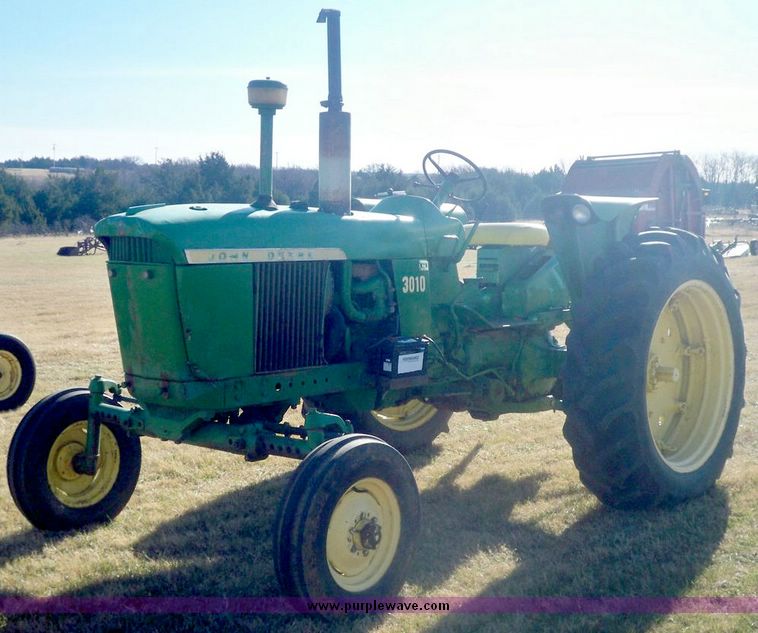 image for item 3054 John Deere 3010 tractor