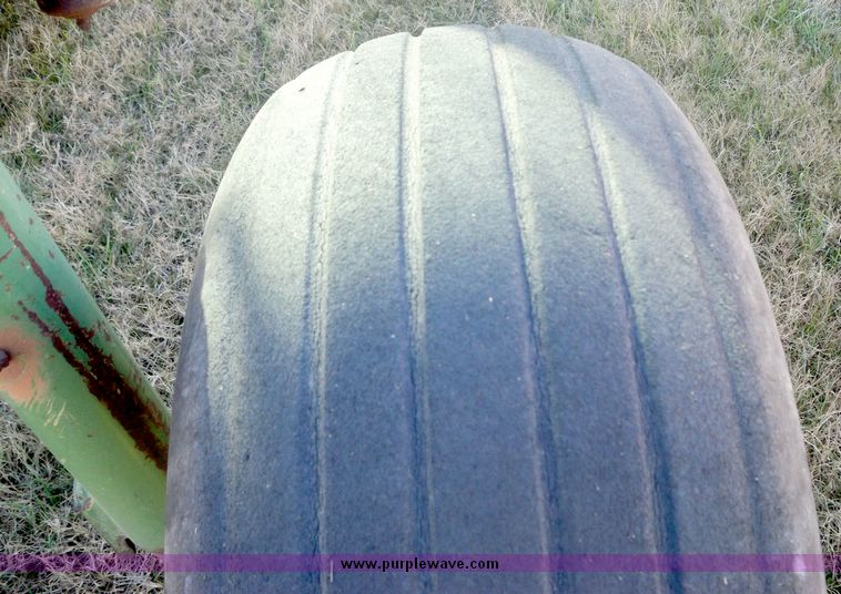 image for item 3055 Oliver 1955 tractor