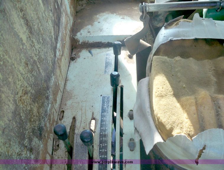 image for item 3055 Oliver 1955 tractor