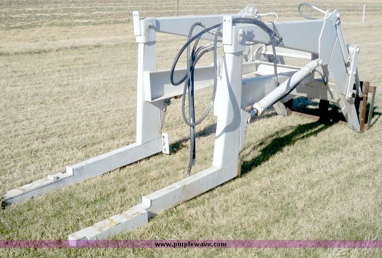 image for item 3056 Schvartz loader with bale spear