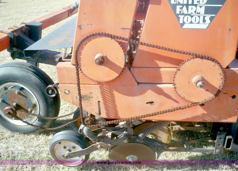 image for item 3059 United Farm Tools disc drill