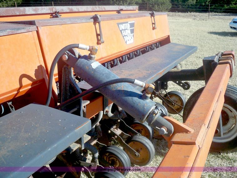 image for item 3059 United Farm Tools disc drill