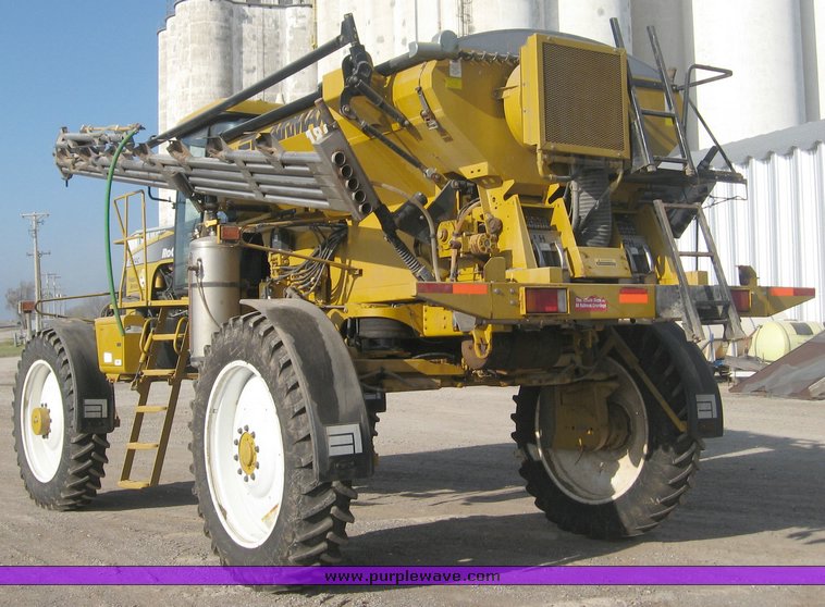 image for item 3732 2005 Rogator 1274C self propelled dry fertilizer spreader