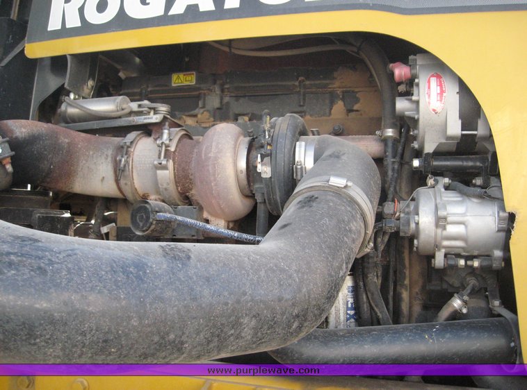 image for item 3732 2005 Rogator 1274C self propelled dry fertilizer spreader