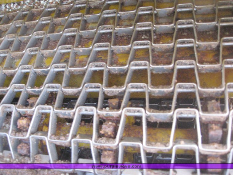 image for item 3732 2005 Rogator 1274C self propelled dry fertilizer spreader