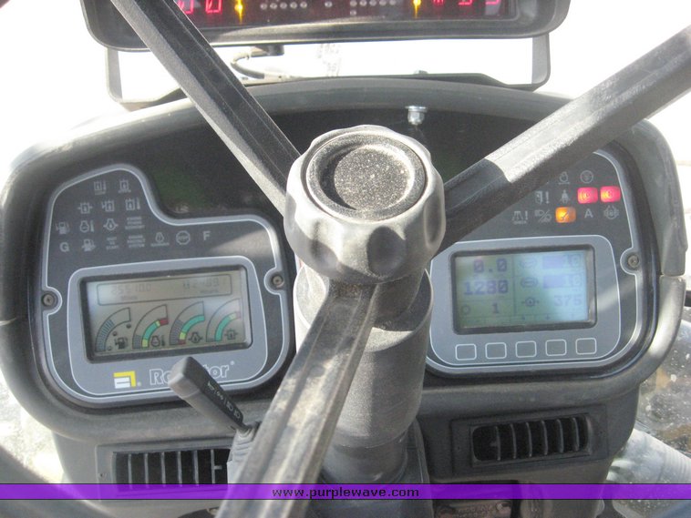 image for item 3732 2005 Rogator 1274C self propelled dry fertilizer spreader