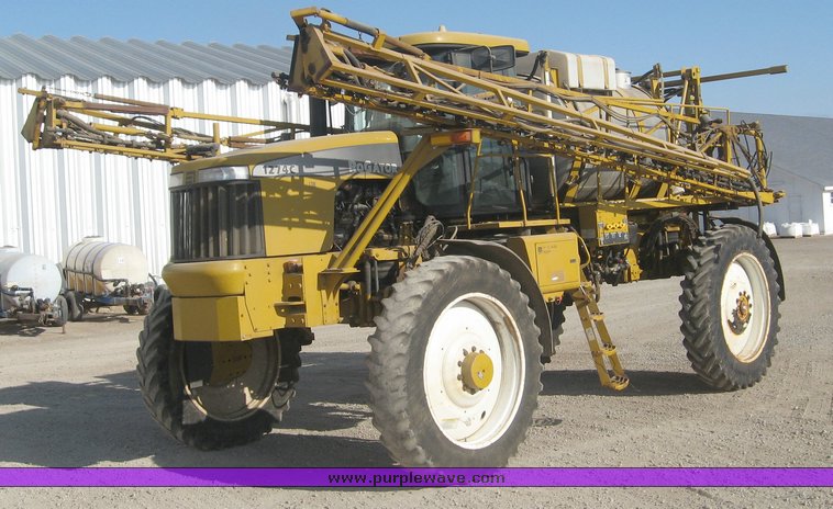 image for item 3733 2005 Rogator 1274C self propelled sprayer