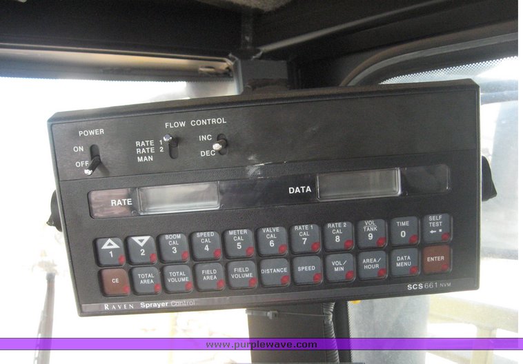 image for item 3733 2005 Rogator 1274C self propelled sprayer