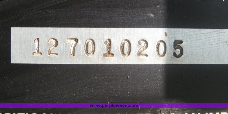 image for item 3733 2005 Rogator 1274C self propelled sprayer