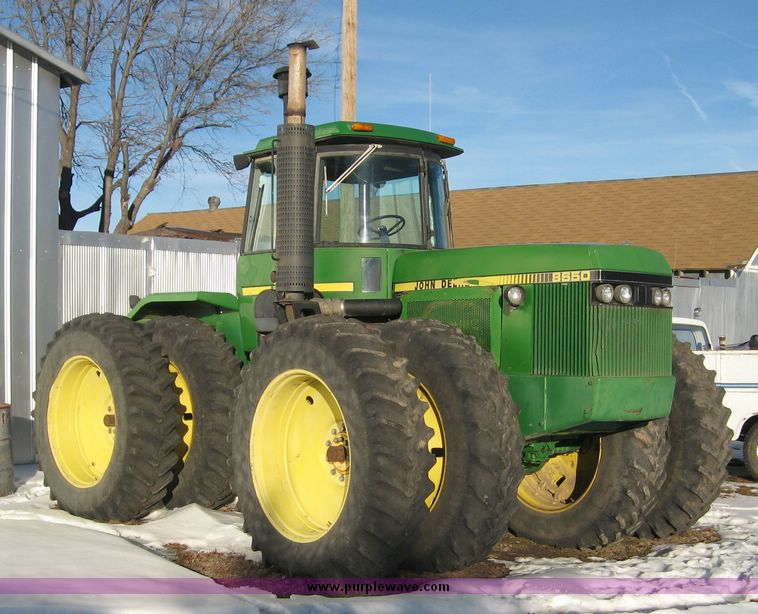 image for item 3737 1984 John Deere 8650 4WD tractor