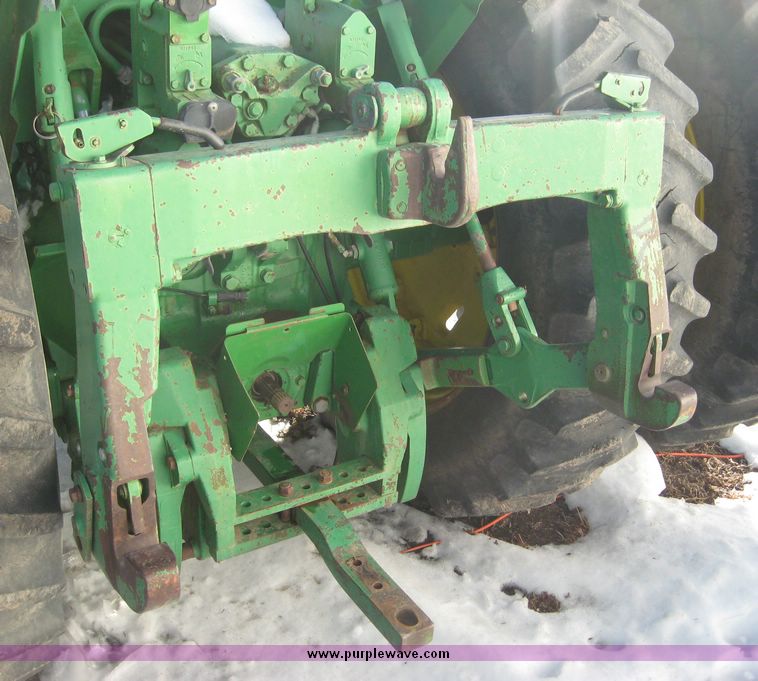 image for item 3737 1984 John Deere 8650 4WD tractor