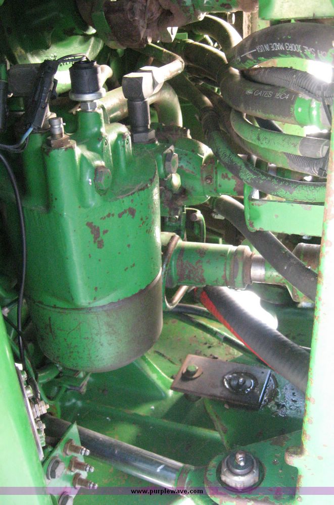 image for item 3737 1984 John Deere 8650 4WD tractor