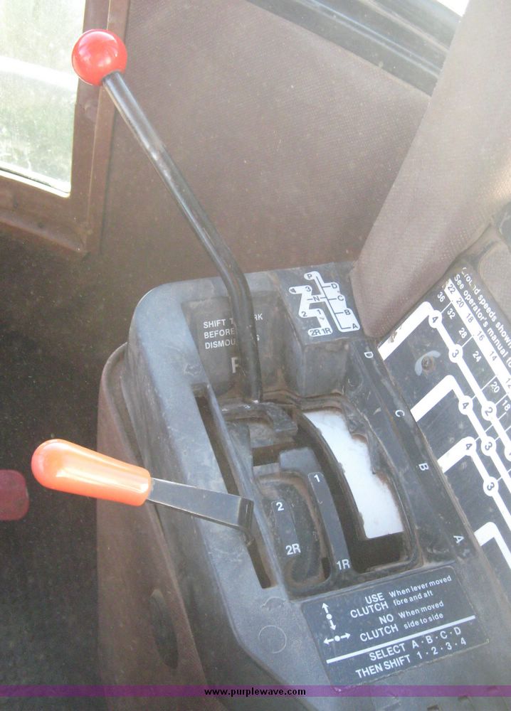 image for item 3737 1984 John Deere 8650 4WD tractor