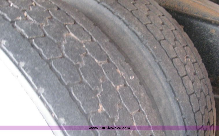 image for item 3738 1994 Freightliner Conventional FLD120 semi truck