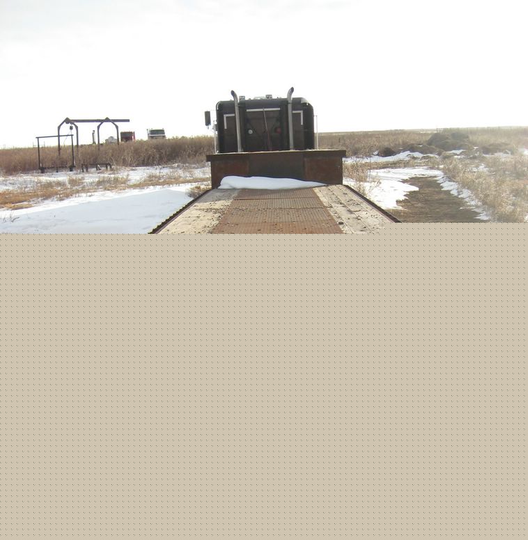 image for item 3739 2000 Doonan flat bed semi trailer