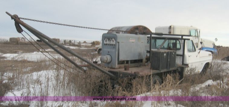 image for item 3742 1971 Ford F350 one ton pickup with winch