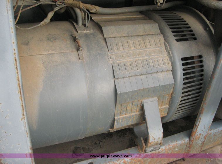 image for item 3742 1971 Ford F350 one ton pickup with winch