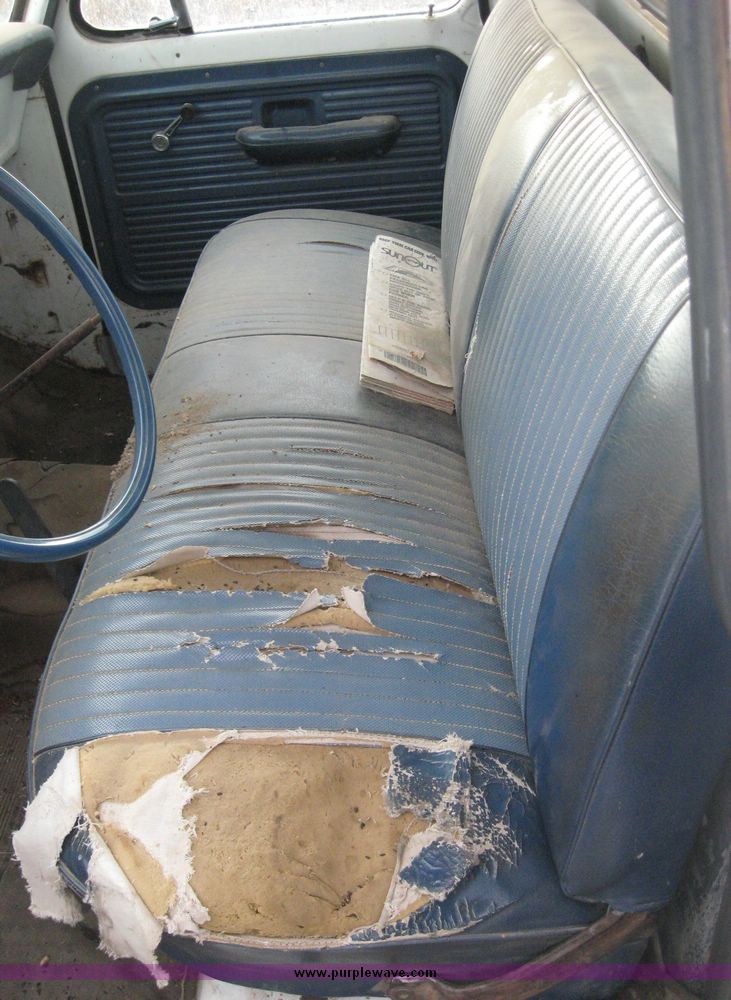 image for item 3742 1971 Ford F350 one ton pickup with winch