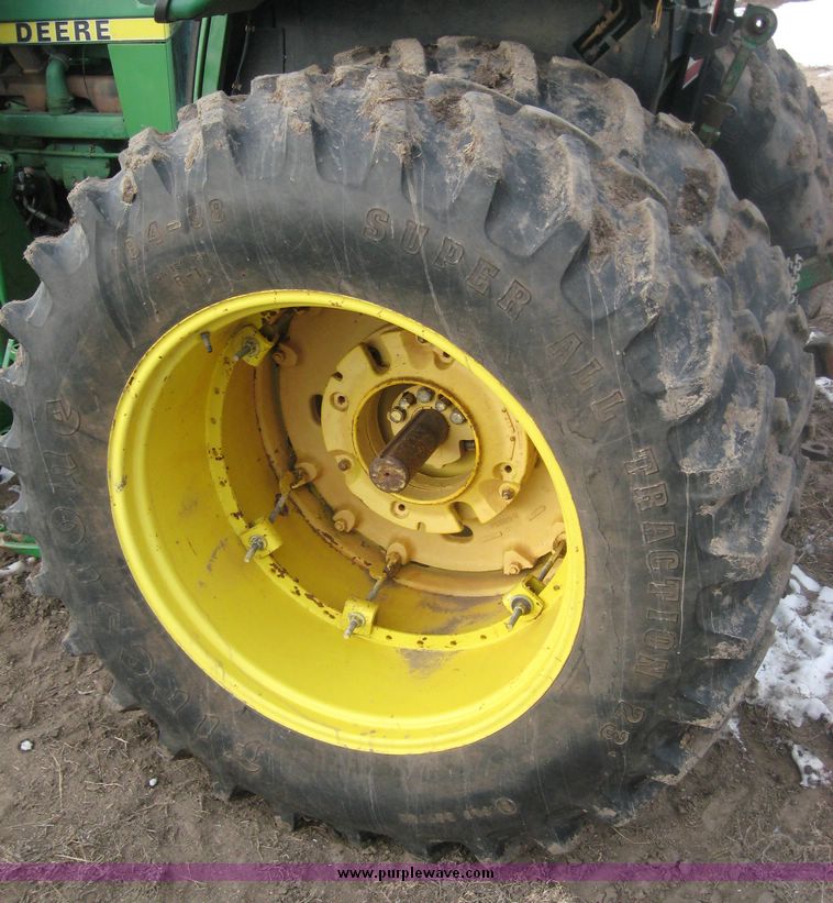 image for item 3744 1980 John Deere 4440 MFWD tractor