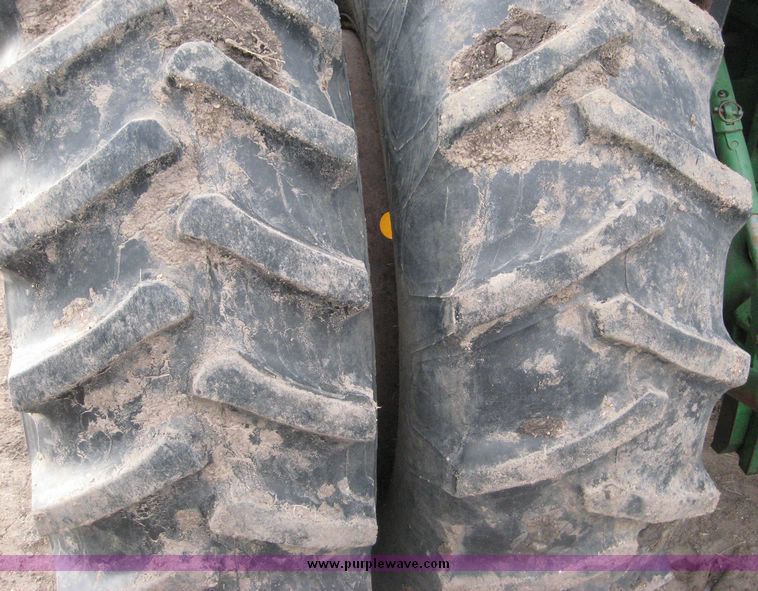 image for item 3744 1980 John Deere 4440 MFWD tractor