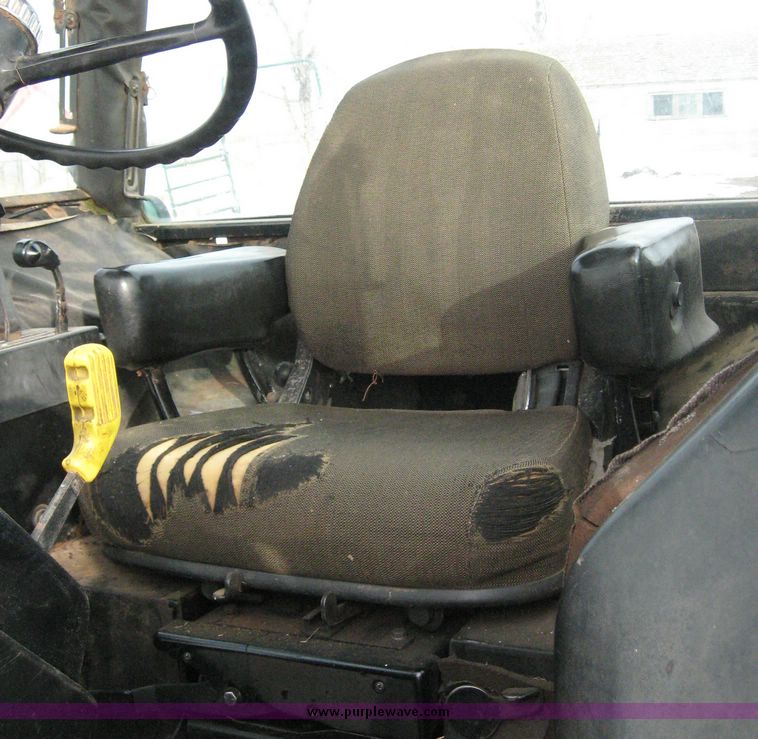 image for item 3744 1980 John Deere 4440 MFWD tractor