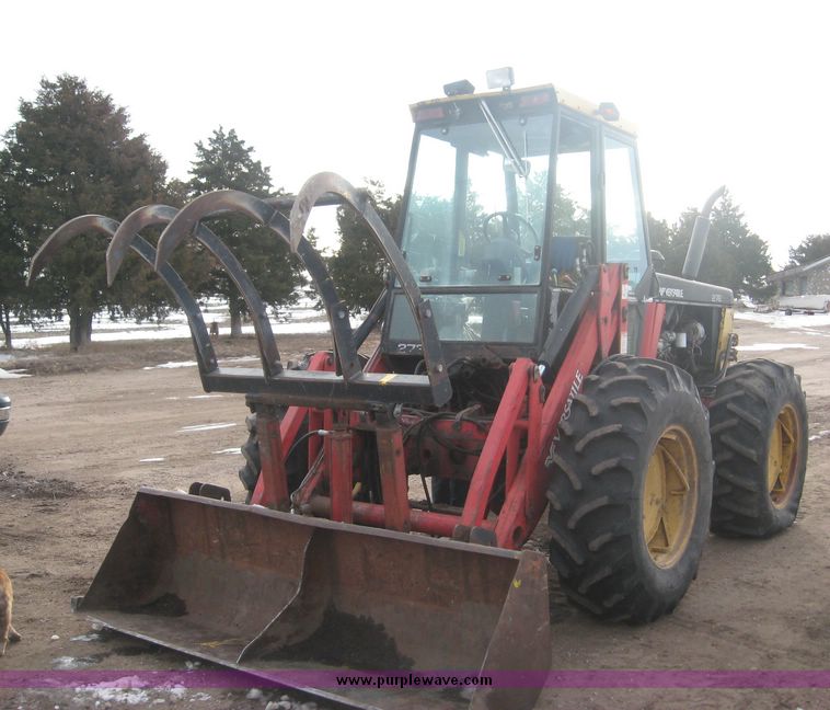image for item 3747 Versatile 276 bi-directional 4WD tractor